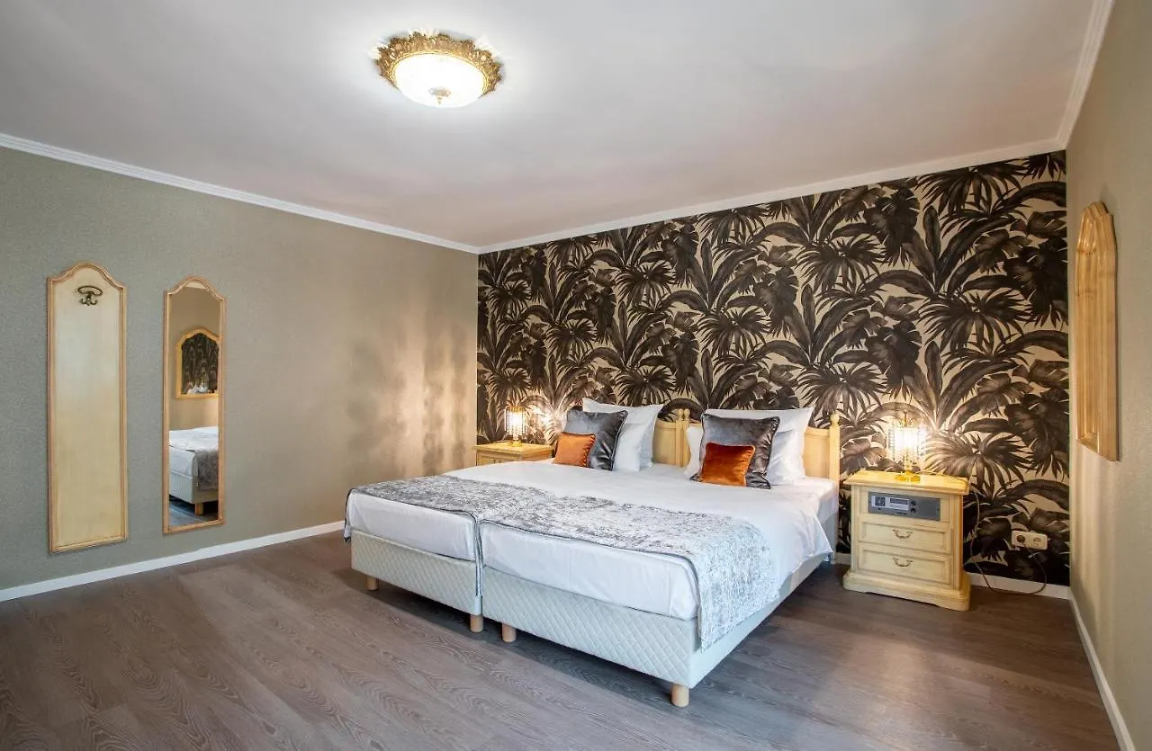 Villa Westend Hotel An Der Messe Frankfurt am Main Germany